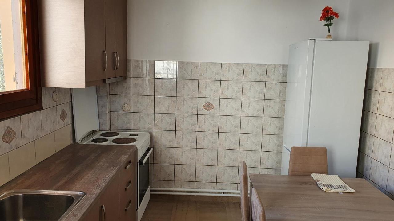 Nafpaktos Beach House Sea View Apartment First Floor Eksteriør billede