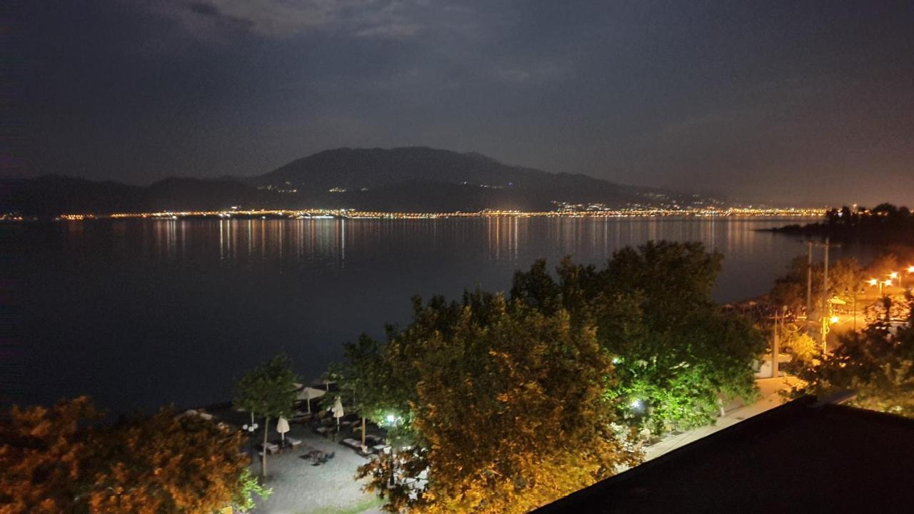 Nafpaktos Beach House Sea View Apartment First Floor Eksteriør billede