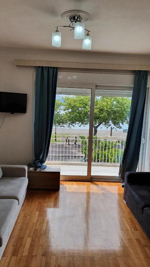 Nafpaktos Beach House Sea View Apartment First Floor Eksteriør billede