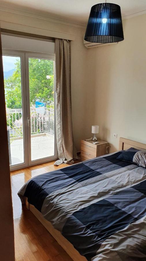 Nafpaktos Beach House Sea View Apartment First Floor Eksteriør billede