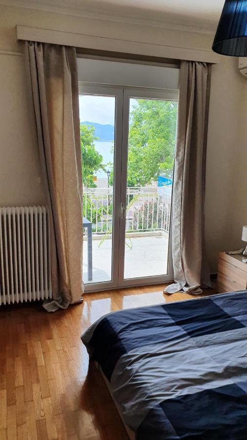 Nafpaktos Beach House Sea View Apartment First Floor Eksteriør billede
